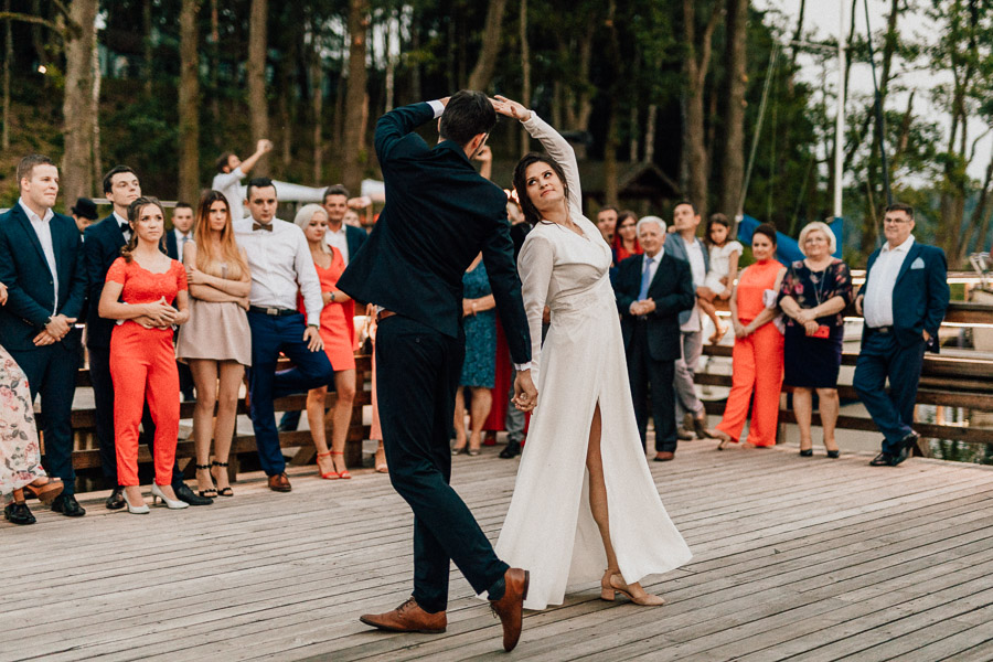 Jakub Chmielewski Fotografia Ślubna - Kasia i Maciek - Ślub nad Jeziorem na Warmii i Mazurach - Przystanek Zatoka-356